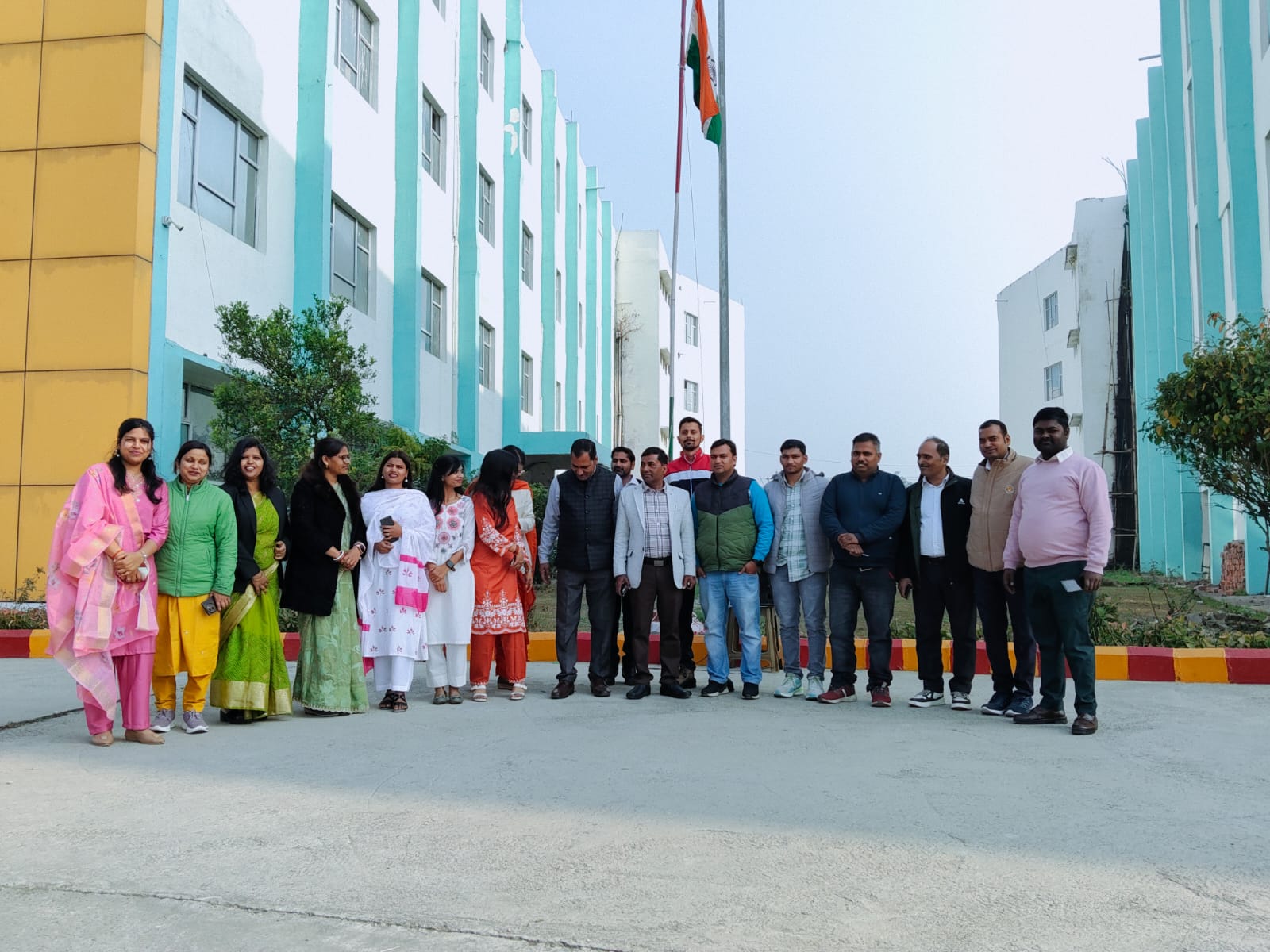 About MPSP Pharmacy College Lucknow — Faculty and Students